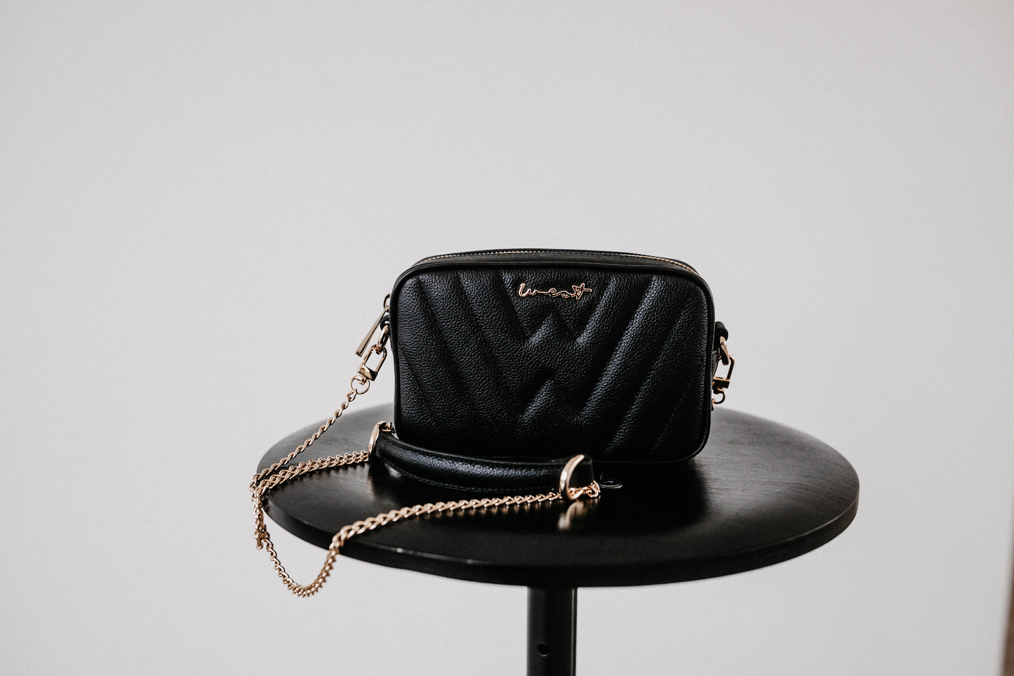 WEAT - Umhängetasche Black Gold